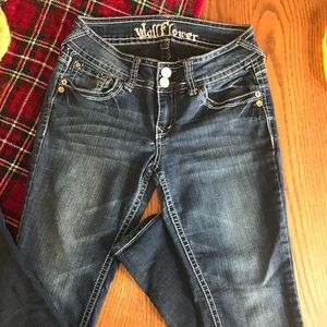 Wallflower Double Button Skinny Jeans size 7